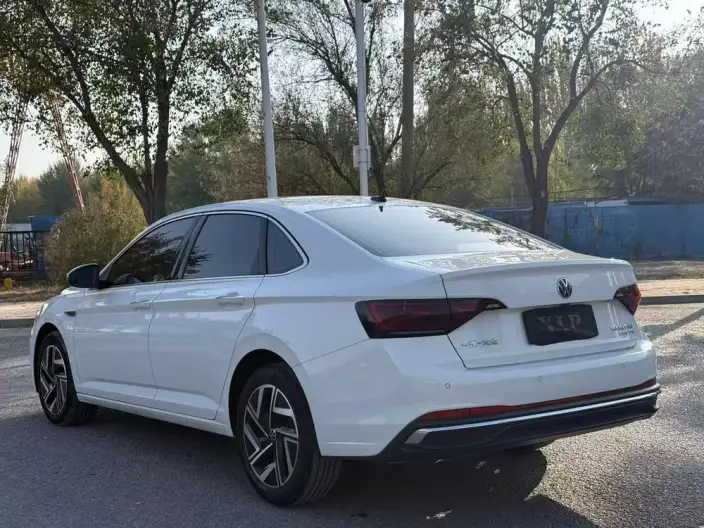 Volkswagen Sagitar 2024 Model 300TSI DSG Beyond Edition – фото 4