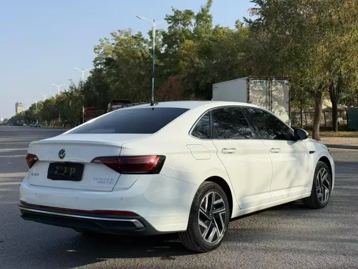 Volkswagen Sagitar 2024 Model 300TSI DSG Beyond Edition – фото 6