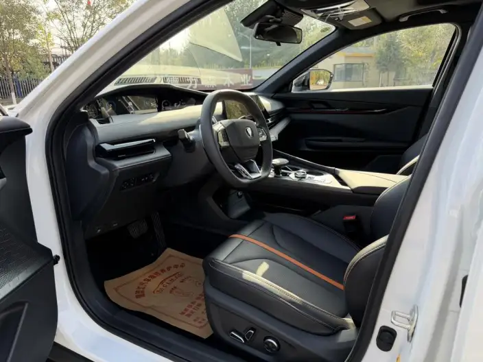 Changan UNI-V 2025 Model 1.5T 500Bar Noble Model – фото 9