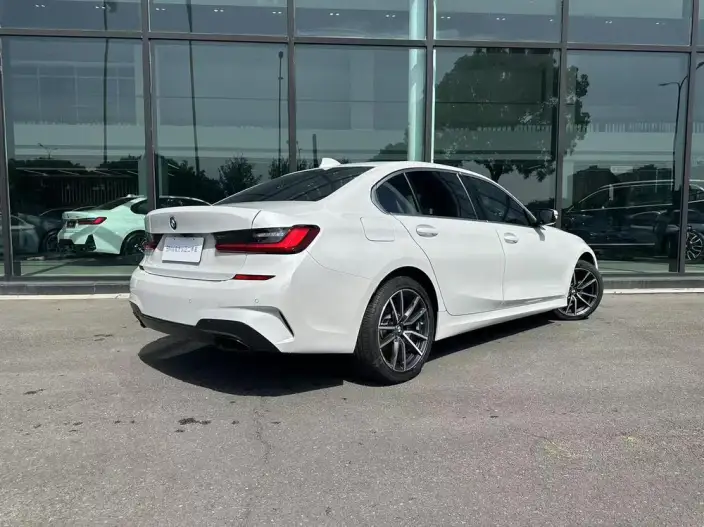 BMW 3 Series 2022 Model 320Li M Sports Set – фото 5