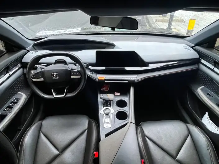 Changan UNI-V 2023 Model 1.5T Exclusive Model – фото 7
