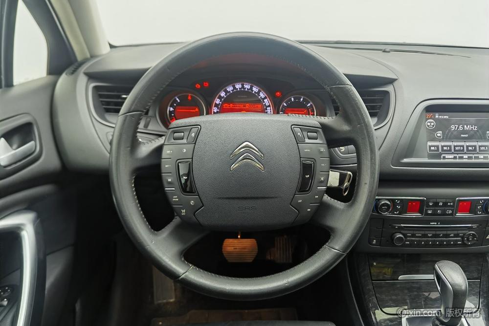 Citroën C5 2014 2.0L Automatic Premium – фото 13