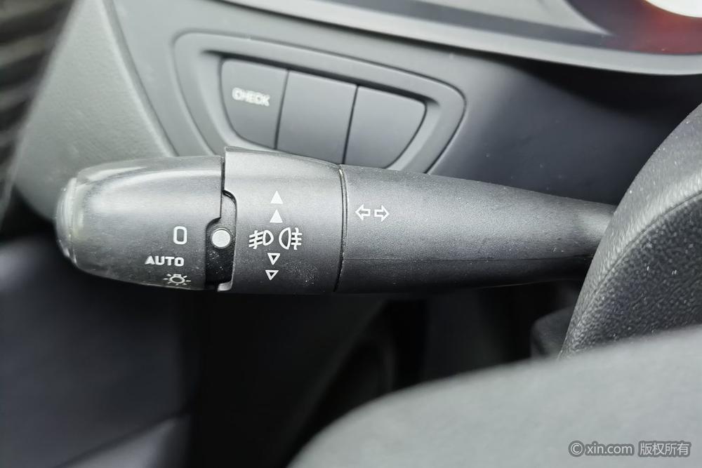 Citroën C5 2014 2.0L Automatic Premium – фото 15