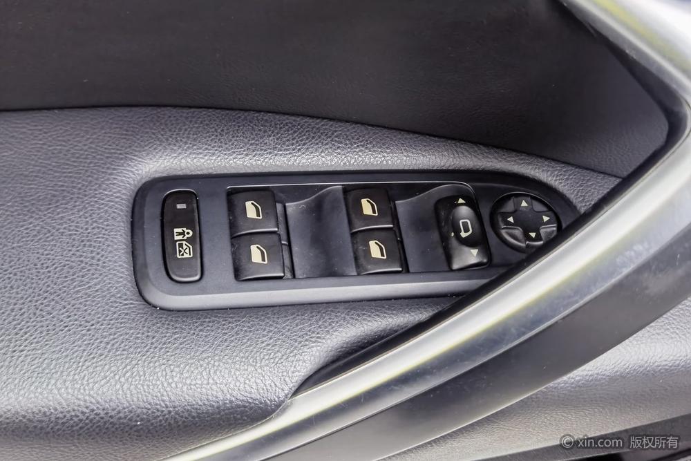 Citroën C5 2014 2.0L Automatic Premium – фото 21