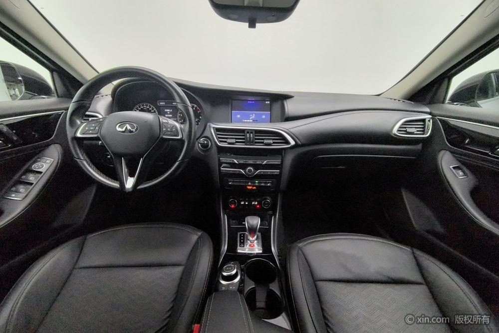 Infiniti QX30 2017 модификация 1.6T 2WD Sports Edition – фото 12