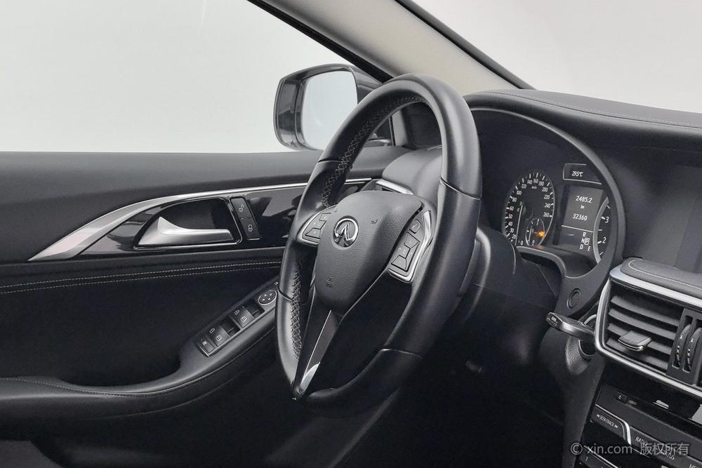 Infiniti QX30 2017 модификация 1.6T 2WD Sports Edition – фото 17