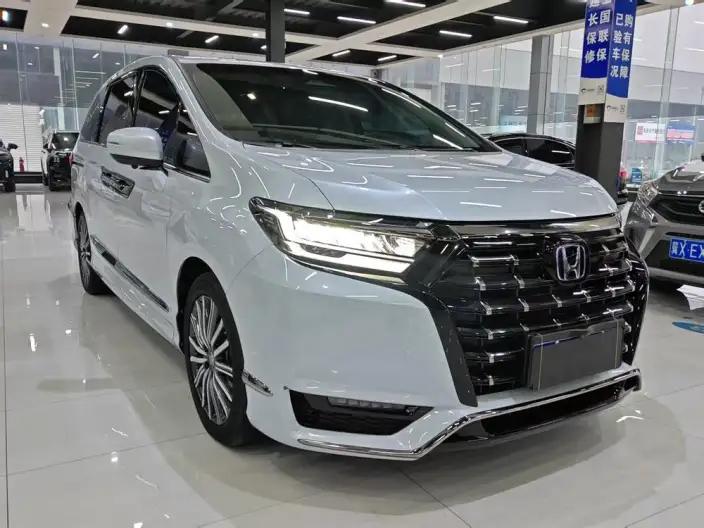 Honda Elysion 2024 Model 2.0L e:HEV Deluxe Edition – фото 3