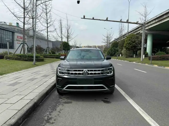 Volkswagen Teramont 2023 Model 530 V6 4WD Respect Ultimate Edition – фото 2