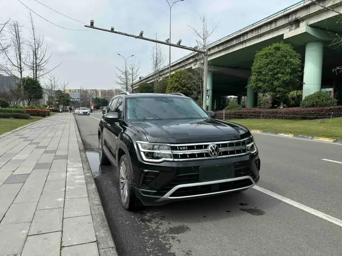 Volkswagen Teramont 2023 Model 530 V6 4WD Respect Ultimate Edition – фото 3