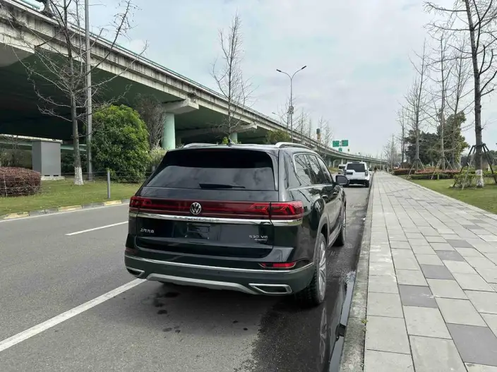 Volkswagen Teramont 2023 Model 530 V6 4WD Respect Ultimate Edition – фото 6