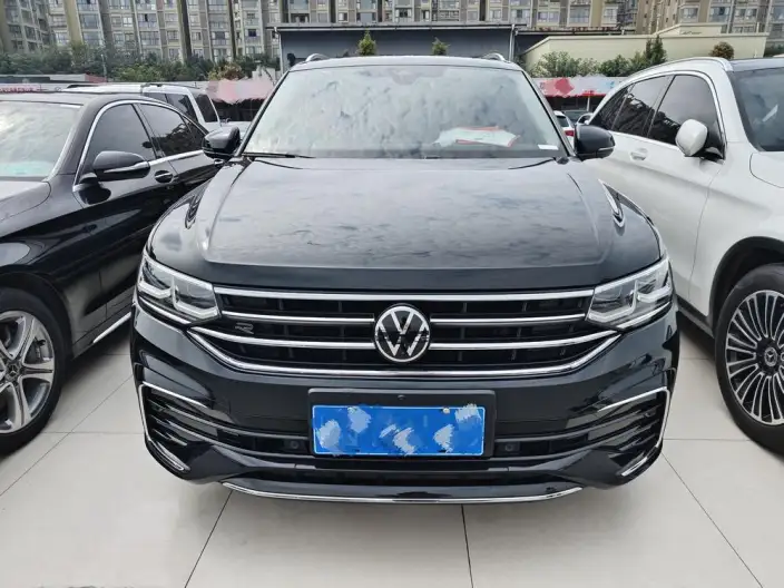 Volkswagen Tiguan L 2022 Model 330TSI Automatic 2WD R-Line Ultimate Edition – фото 2