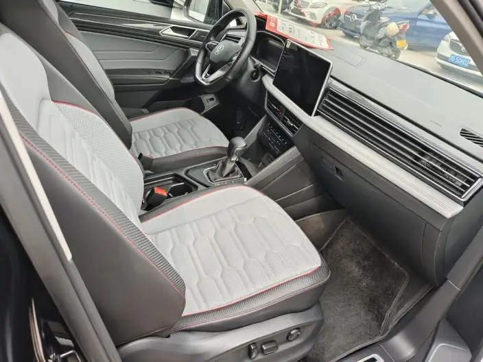 Volkswagen Tiguan L 2022 Model 330TSI Automatic 2WD R-Line Ultimate Edition – фото 7