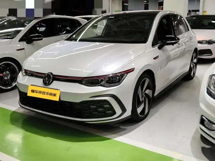 Volkswagen Golf GTI 2023 Model 380TSI DSG GTI – фото 1