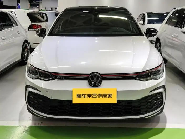 Volkswagen Golf GTI 2023 Model 380TSI DSG GTI – фото 2