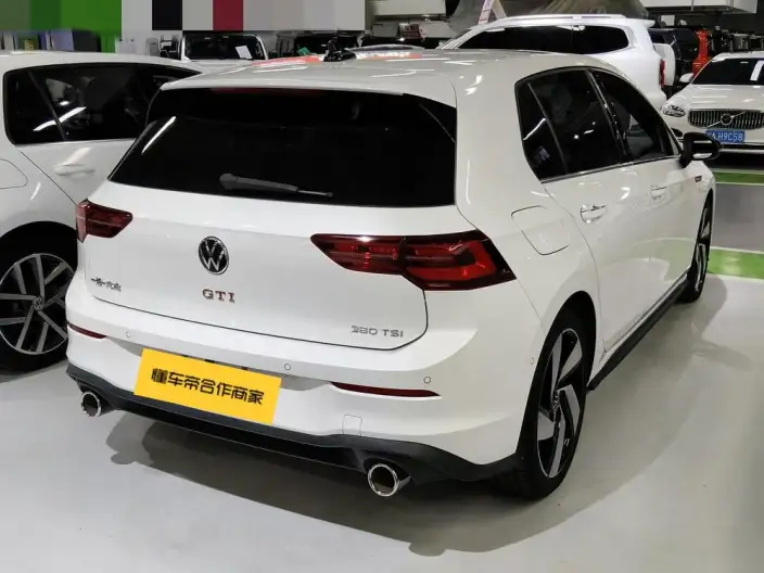 Volkswagen Golf GTI 2023 Model 380TSI DSG GTI – фото 4