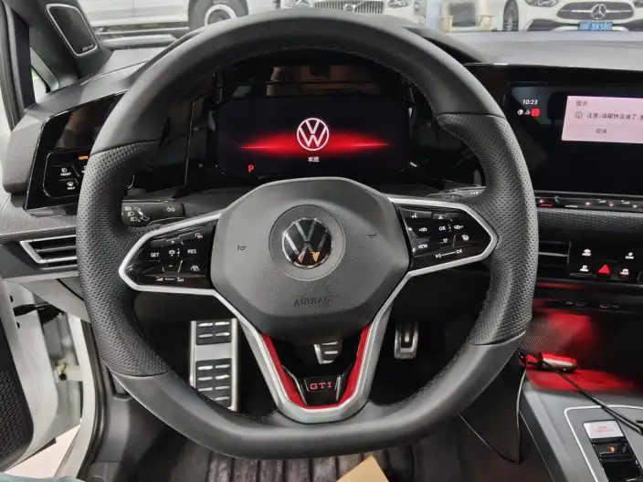 Volkswagen Golf GTI 2023 Model 380TSI DSG GTI – фото 7