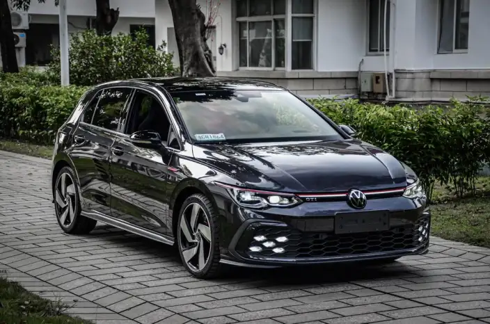 Volkswagen Golf GTI 2021 Model 380TSI DSG GTI – фото 3