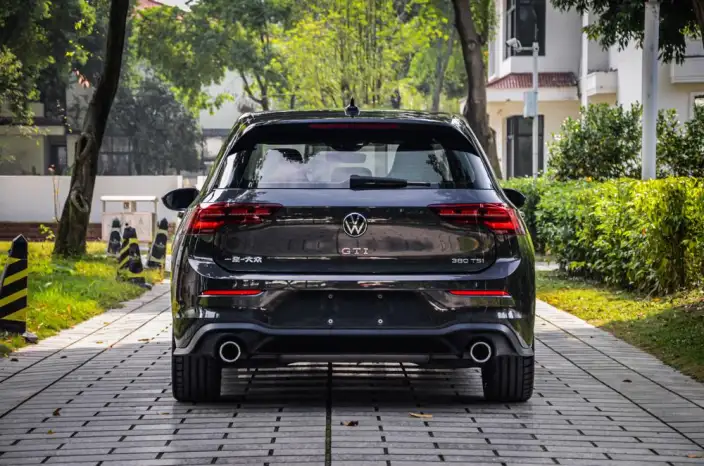 Volkswagen Golf GTI 2021 Model 380TSI DSG GTI – фото 5
