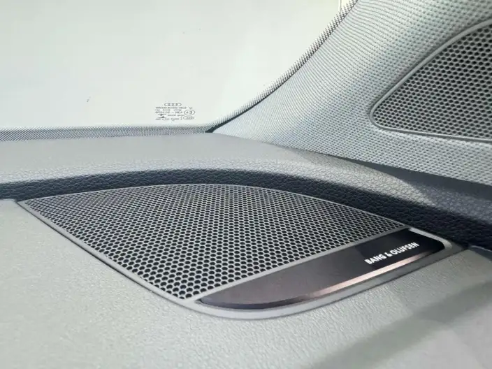 Audi Q5L 2022 Model 45T Luxury Dynamic Model – фото 9