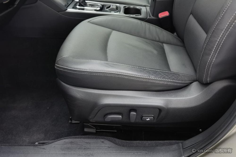 Subaru Outback 2016 модификация 2.5i Luxury Навигация Edition – фото 18