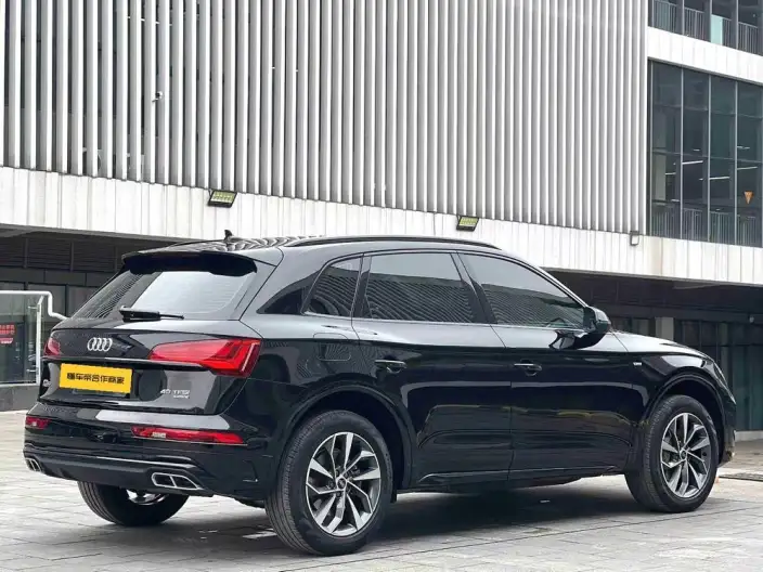 Audi Q5L 2023 Model 40T Luxury Dynamic Model – фото 6