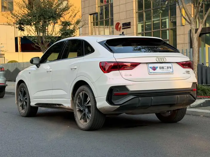 AUDI Q3 Sportback 2022 Model 40 TFSI Fashion Model – фото 4