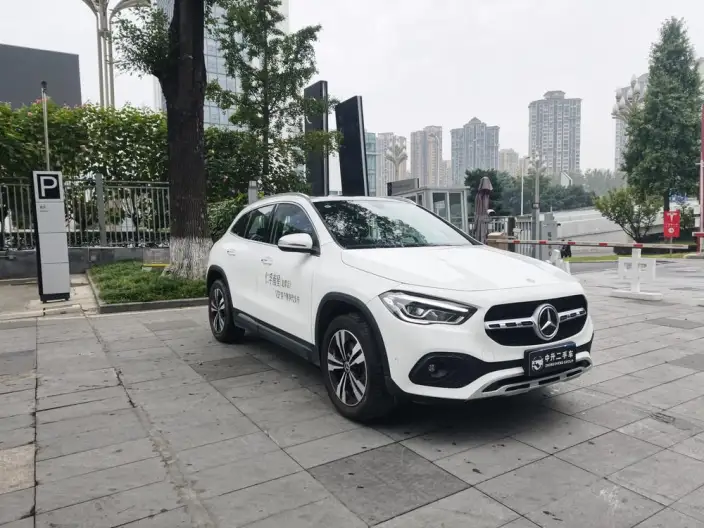 Mercedes-Benz GLA 2022 Model GLA 200 – фото 3