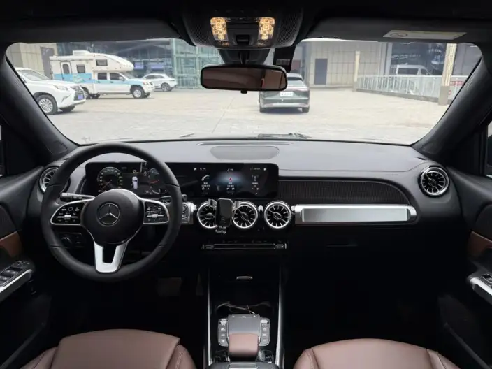 Mercedes-Benz GLB 2023 Model GLB 220 Dynamic Model – фото 6