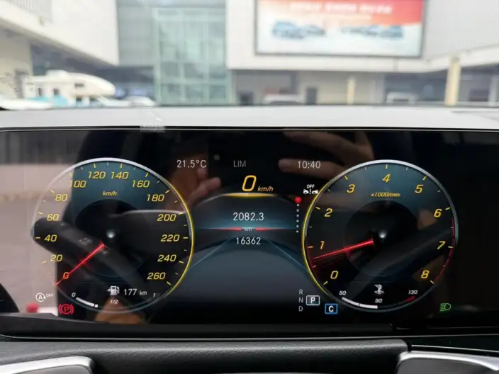 Mercedes-Benz GLB 2023 Model GLB 220 Dynamic Model – фото 8