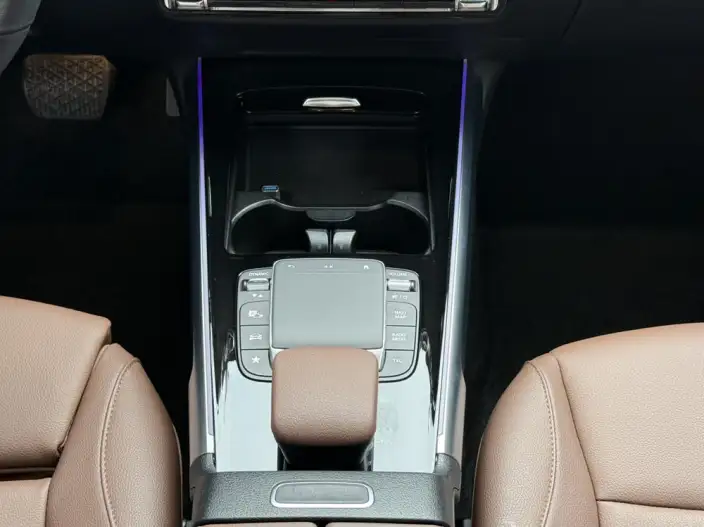 Mercedes-Benz GLB 2023 Model GLB 220 Dynamic Model – фото 10