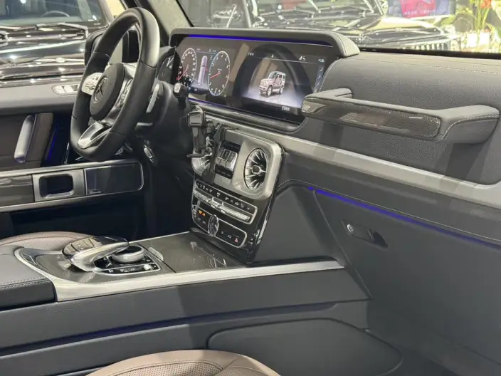 Mercedes-Benz G-Class 2022 Model G 500 – фото 9