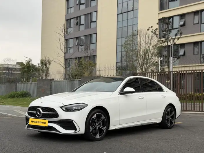 Mercedes-Benz C-Class 2023 Model Facelift II C 260 L Sports Edition 4MATIC – фото 1