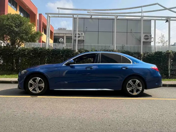 Mercedes-Benz C-Class 2022 Model C 200 L Sports Edition – фото 4