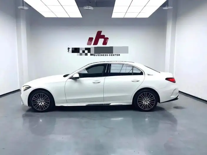 Mercedes-Benz C-Class 2023 Model C 260 L Sports Edition – фото 3