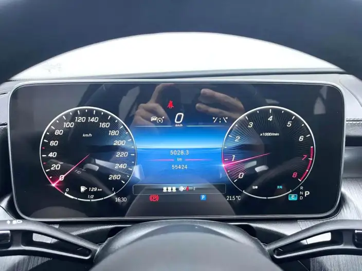 Mercedes-Benz C-Class 2023 Model C 260 L Sports Edition – фото 6