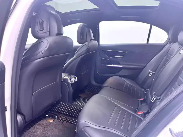 Mercedes-Benz C-Class 2023 Model C 260 L Sports Edition – фото 9