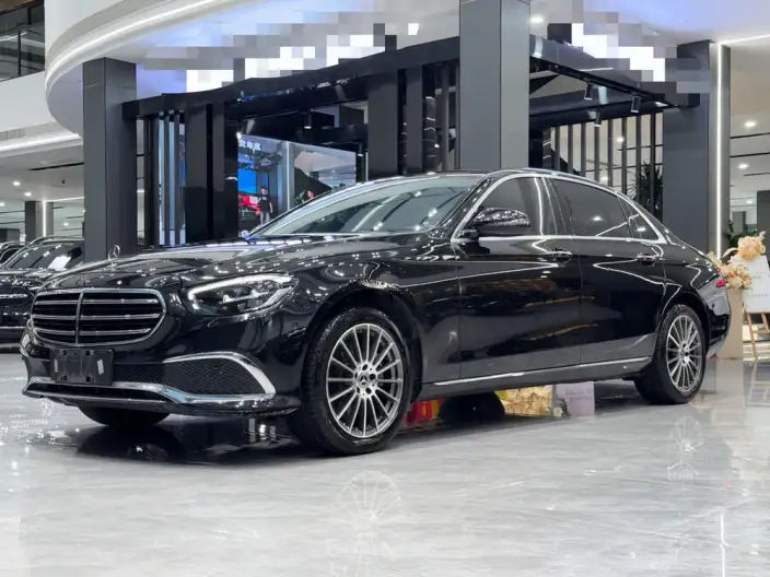 Mercedes-Benz E-Class 2022 Model E 260 L sedan – фото 1