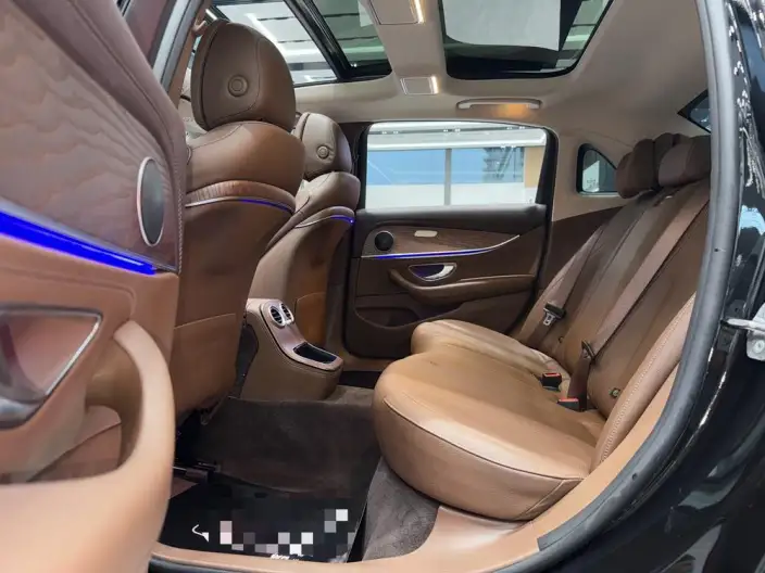 Mercedes-Benz E-Class 2022 Model E 260 L sedan – фото 9