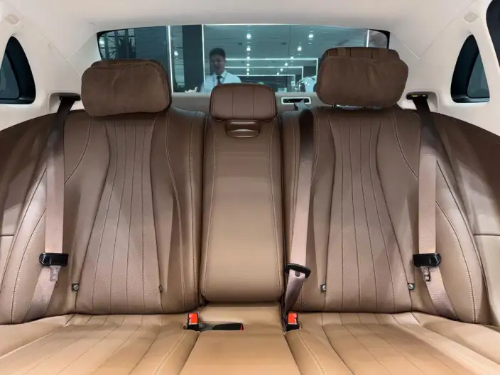 Mercedes-Benz E-Class 2022 Model E 260 L sedan – фото 10