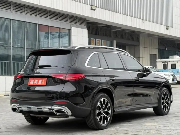 Mercedes-Benz GLC 2024 Model GLC 260 L 4MATIC Luxury Model 5 seat – фото 6