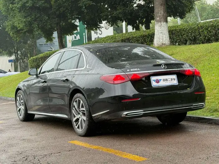 Mercedes-Benz E-Class 2024 Model E 300 L Fashion Model sedan – фото 4