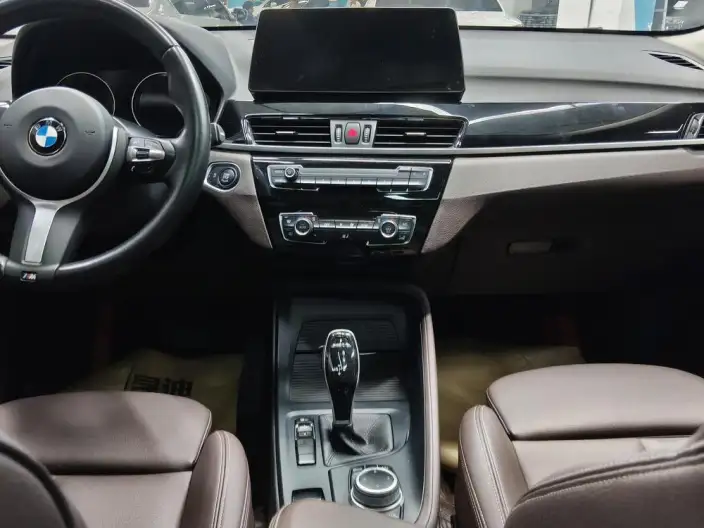 BMW X1 2021 Model Facelift sDrive25Li Leading Model – фото 5
