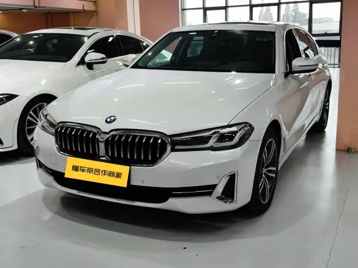 BMW 5 Series 2022 Model Facelift II 530Li Leading Model Luxury Set – фото 1