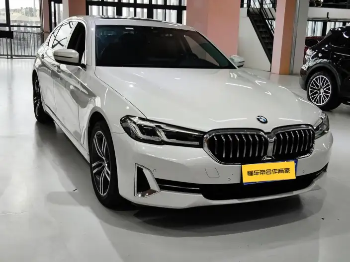 BMW 5 Series 2022 Model Facelift II 530Li Leading Model Luxury Set – фото 2