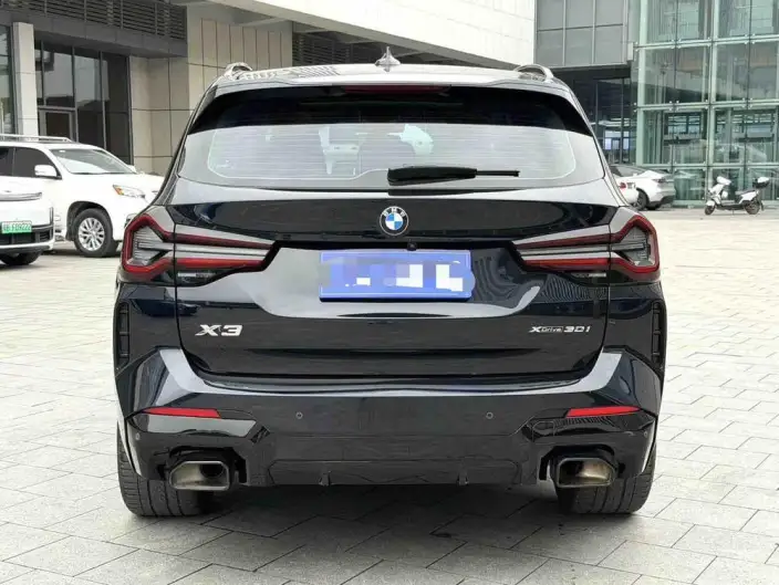 BMW X3 2023 Model xDrive30i Exclusive Model M Night Set – фото 5