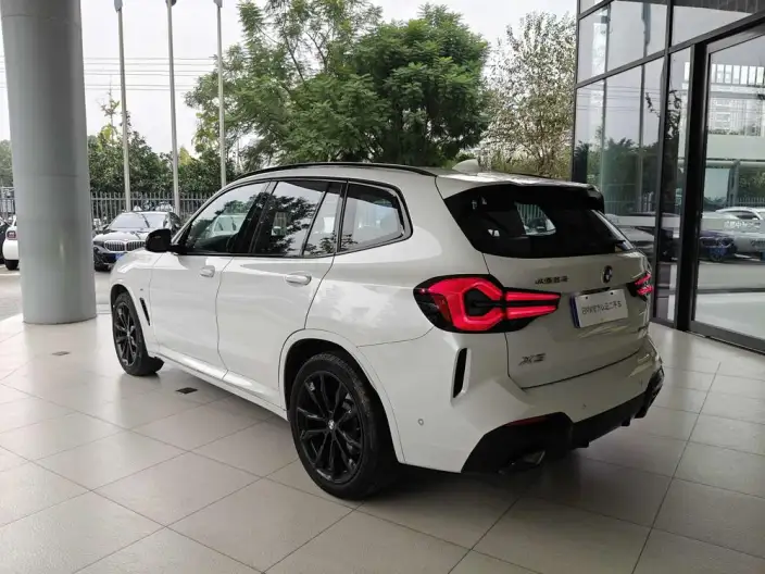 BMW X3 2023 Model xDrive30i Exclusive Model M Night Set – фото 3