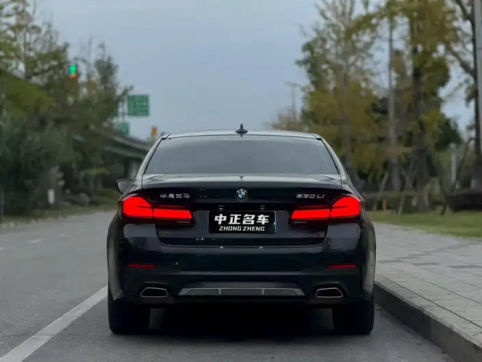 BMW 5 Series 2022 Model Facelift 530Li Exclusive Model M Sports Set – фото 4