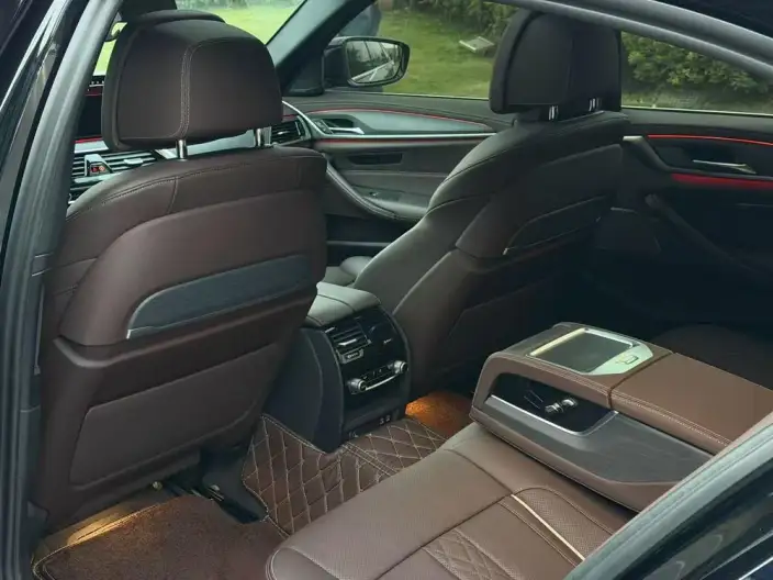BMW 5 Series 2022 Model Facelift 530Li Exclusive Model M Sports Set – фото 9