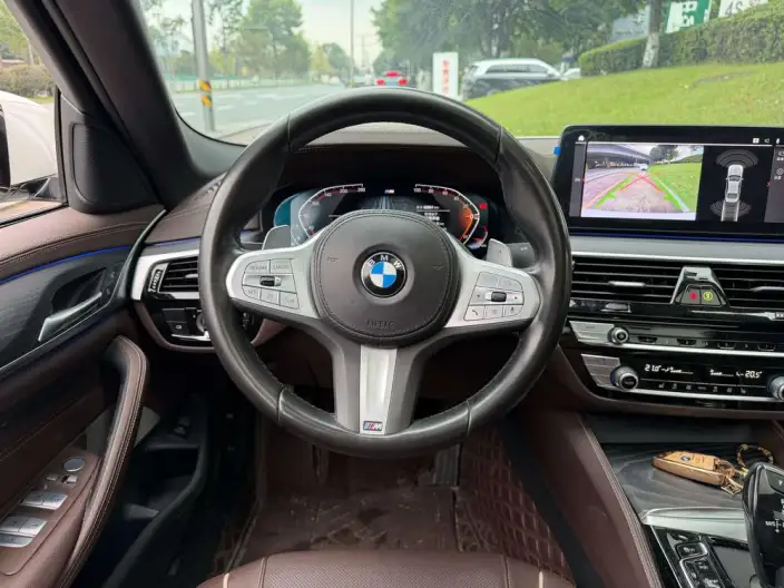 BMW 5 Series 2023 Model 530Li Leading Model M Sports Set – фото 9