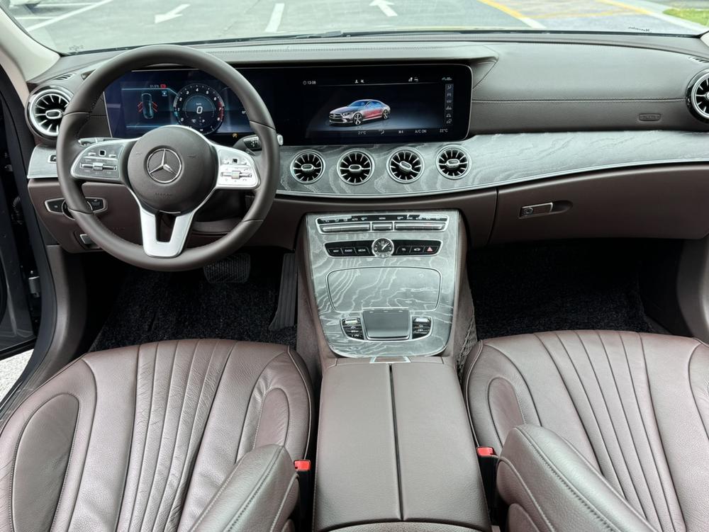 Mercedes-Benz CLS Модель 2018 года CLS 300 Luxury – фото 12